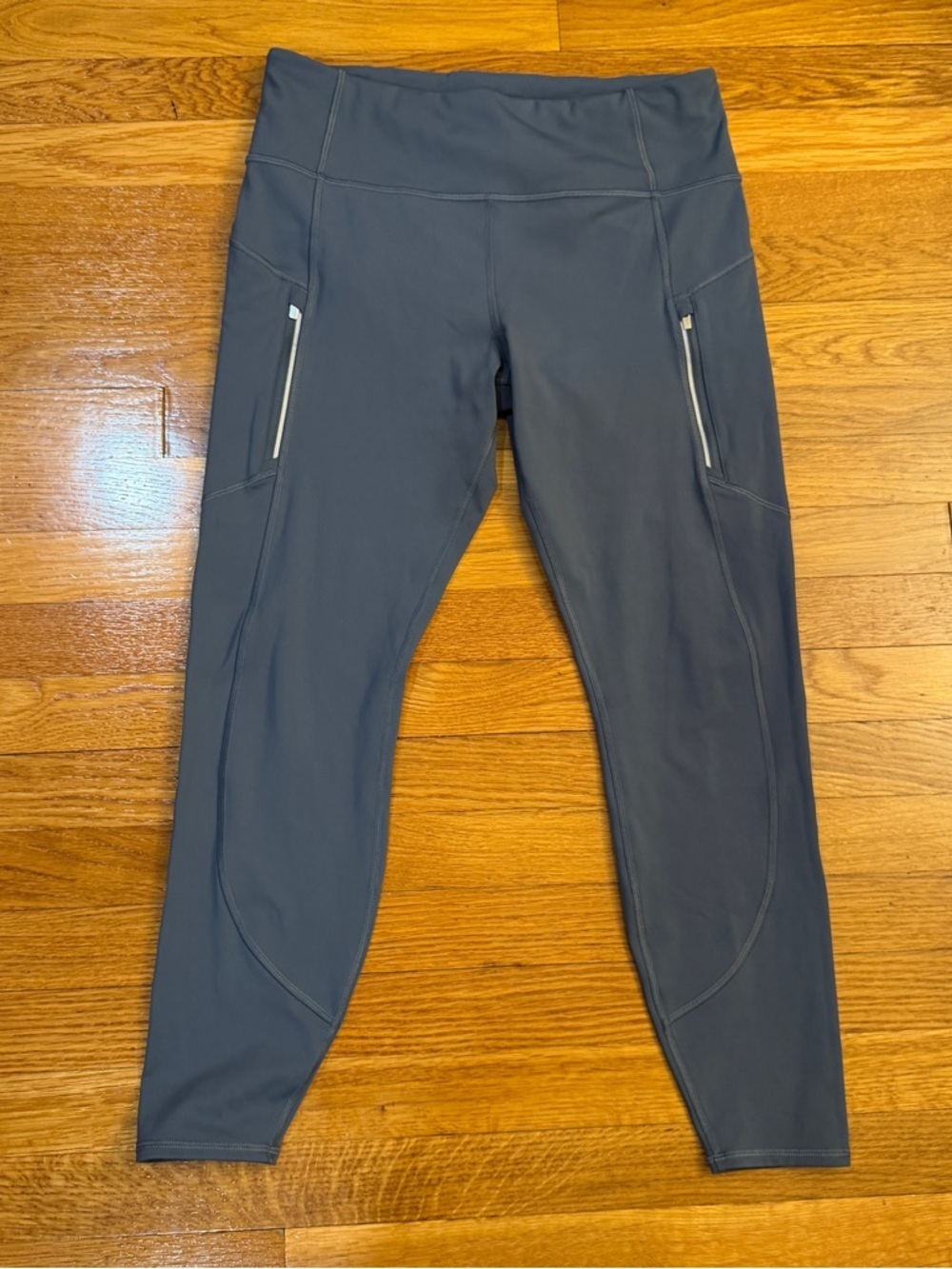 Athleta Rainier Tight High Rise Legging in Gray - Size Large